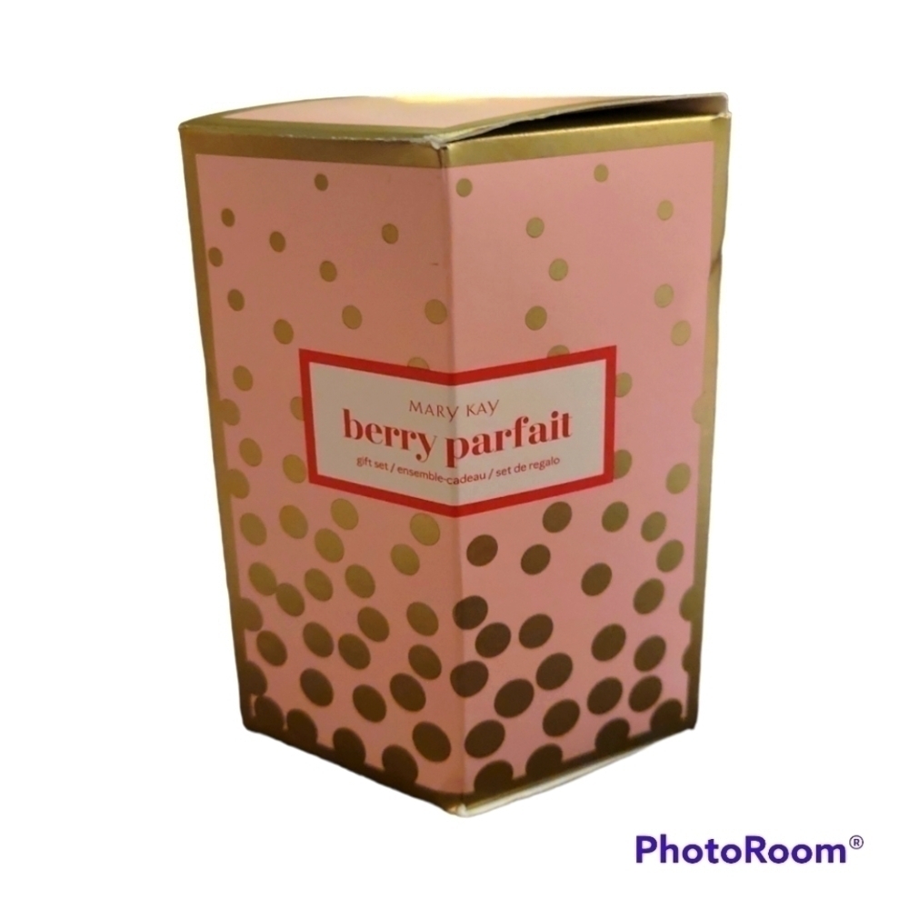 3/$30 Mary KAY Berry Parfait Lip Balm Lotion Gift Set